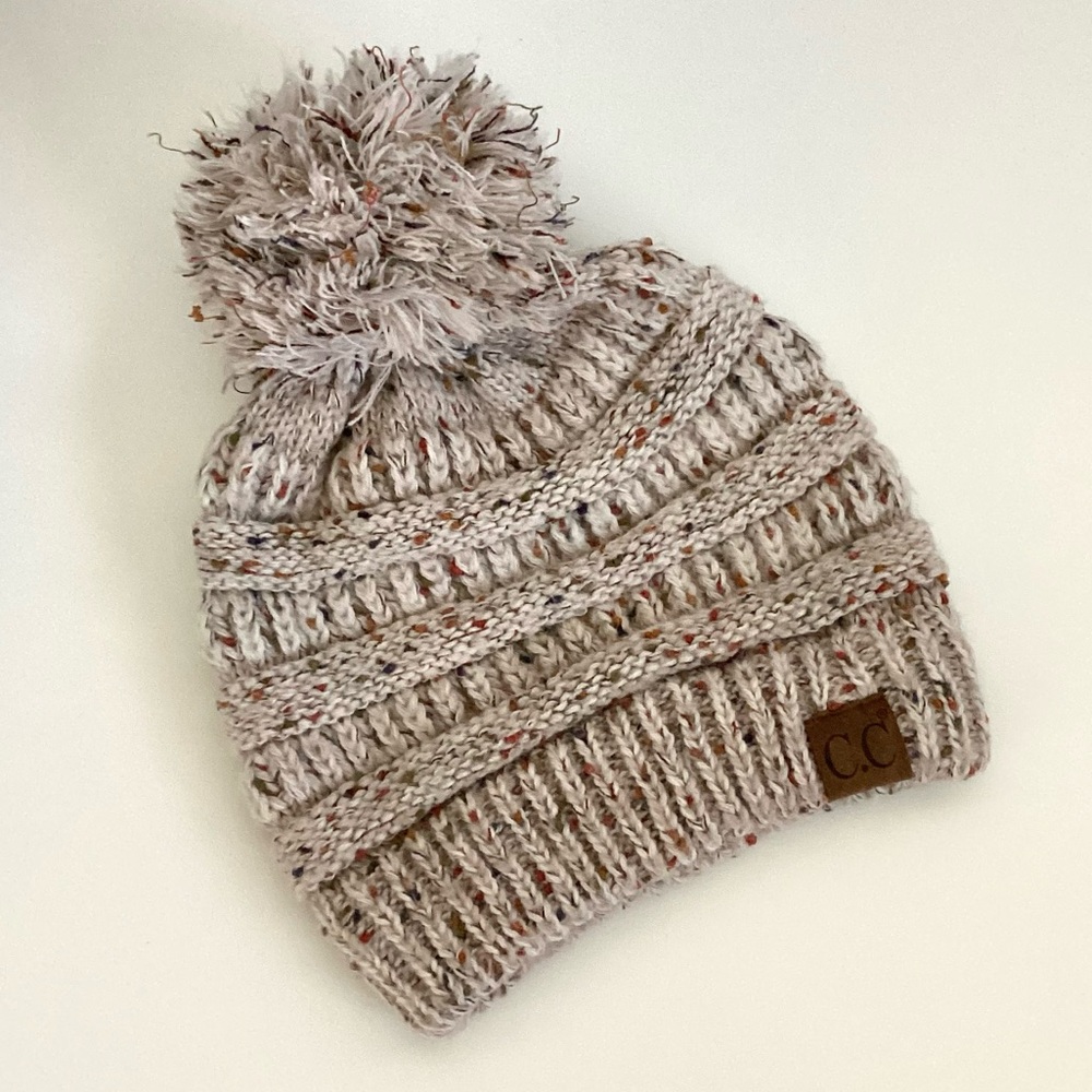 \C.C\ Pom Pom Beanie